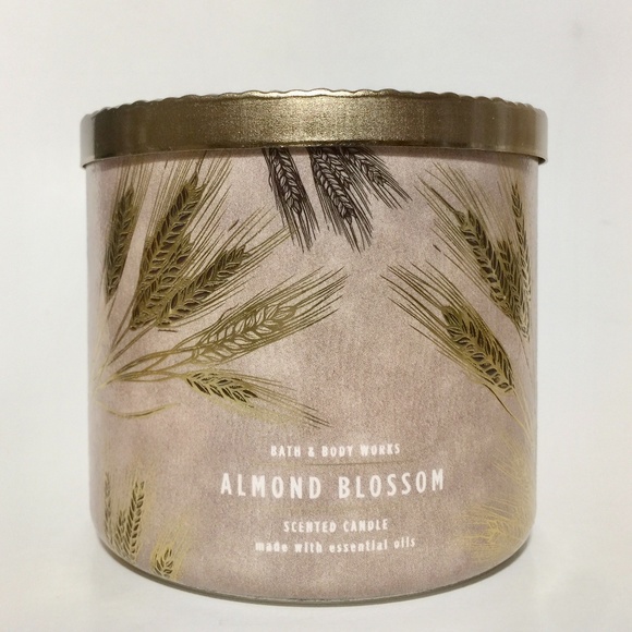 ALMOND BLOSSOM 3 Wick Candle - Picture 2 of 5